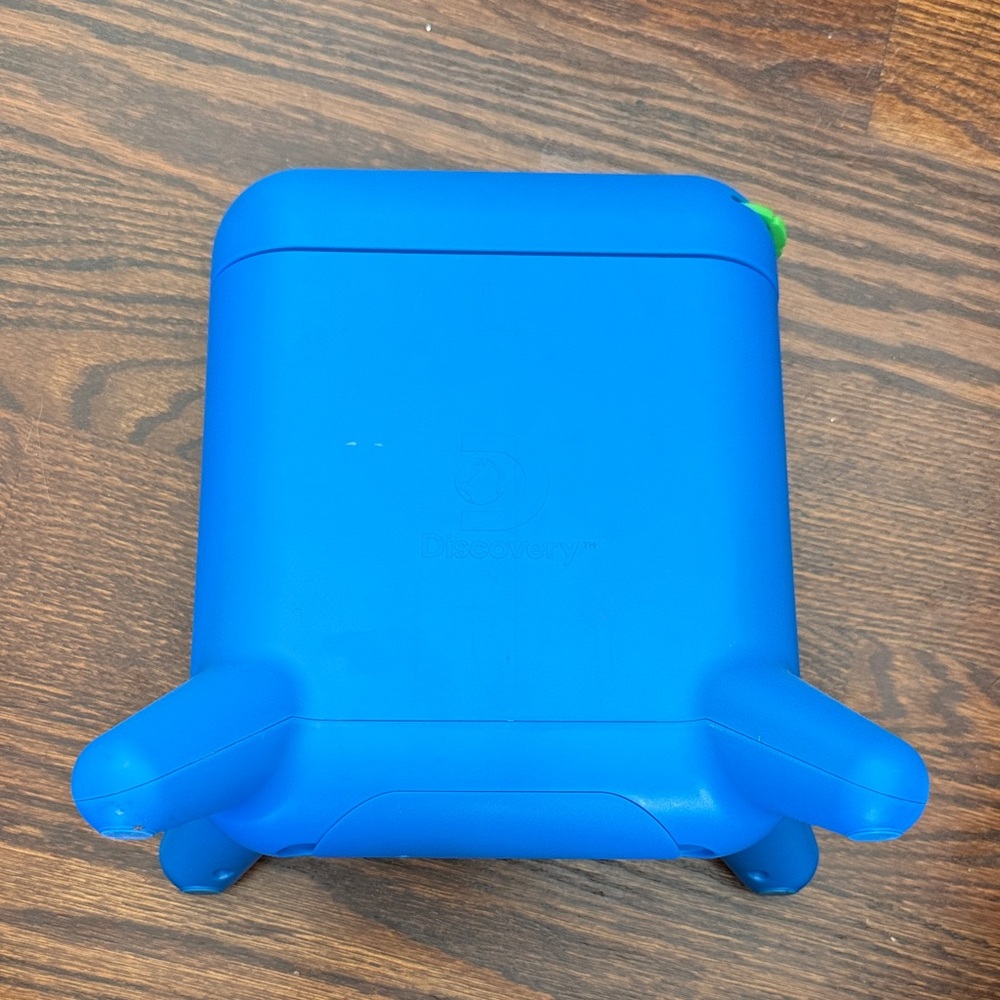 Blue Discovery Kids Art Projector